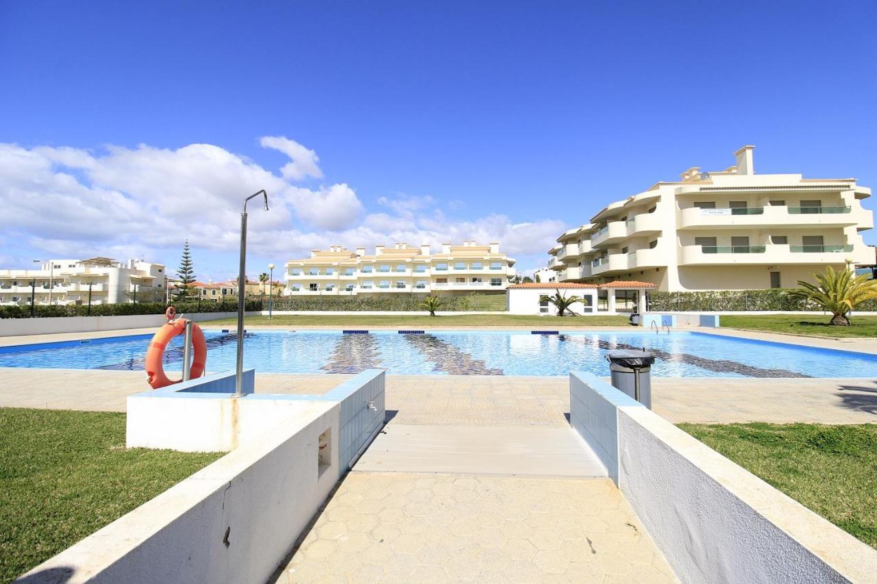 شقة Armacao De Pera Brightness With Pool By Homing المظهر الخارجي الصورة
